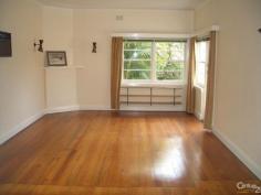 18 Clairvaux Rd Vaucluse NSW 2030 $1,400 Three bedroom + Study - Great location Large freestanding three bedroom home. Large rear yard with storage shed, separate living and dining areas, three good sized bedrooms with built-ins, separate eat-in kitchen and two bathrooms. Other features include study, timber floors throughout, space for two cars