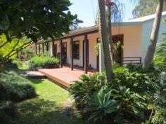 6 Plunkett Cres Boambee NSW 2450 $495,000 Boambee Valley Magic Property ID: 8946471 The Boambee Valley – just a great place to raise the kids or call home. This inviting country cottage oozes charm and character and is sited on a park like 7854m2 block. The home has 3 large bedrooms – main with ensuite and walk in robe, a brand new kitchen and you will love entertaining on either the front or rear verandahs. There’s also a detached studio, the gardens add privacy and there is plenty of parking under the house for the vehicles.