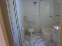 1/11 Bridge Street Tumbarumba NSW 2653 $115.00 / Wk 1 bedroom flat close to main street 1 bedroom flat, Located at end of main street, Gas bayonent, Carport, Electric cooking. Property Amenities & Features General: Reference: R36 Property Type: Residential Category: Flat Bedrooms: 1 Bathrooms: 1 Parking: 0 Features: Open Homes Private viewings available by appointment.