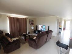 18 Cawte St Murray Bridge SA 5253 $219,000 Modern Home House - Property ID: 836133 This modern home features 3 bedrooms, a two-way bathroom, a large open plan living area incorporating meals, split system air-conditioner, and a single carport under the main roof. New homes line the street. A quick drive to the centre of town. Affordable family living for great value. Be quick!!!! Print Brochure Email Alerts Features Land Size Approx. - 442 m2