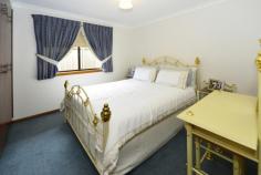 36 Orange Grove Circuit Dernancourt SA 5075 $679,000 - $746,000 Absolute Linear Park frontage. Expect to be impressed. House - Property ID: 834075 Stunning circa 1984 double bay window Marshall Thompson built colonial style home in prestigious location set on 867sqm approx with half tennis court. Surrounded by executive homes in gum studded Linear Park location in tranquil location. The living is easy in this impressive generously proportioned residence within a stroll to walking and bike trails. The floor plan encompasses 4 spacious bedrooms, the master bedroom complete with walk-in-robe and updated luxurious ensuite, ensures parents have a private space where they can enjoy the view, a stylish and sophisticated updated two pack kitchen with pop up gas hot plates flowing into family room plus separate sunken formal lounge and separate formal dining room all with spectacular views, ducted R/C Air throughout, alfresco patio for all year round entertainment and the list goes on and on.