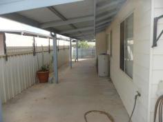 19 Railway Street BEVERLEY WA 6304 $295,000 A FUSS-FREE PACKAGE This perfectly presented 3 bedroom, 1 bathroom Fibro & iron home is a fuss-free package situated on a 729sqm block. Everything is completed with nothing to do....from sealed verandahs, double garage/shed, lawn area, garden beds, and tasteful fencing to enclose the yard for the safety of children or pets. All combining to make this property extremely low maintenance and fuss-free. Perfect for the first home buyer, investor or down-sizing. Property Details Elders Property ID: 9066584 3 bedrooms 1 bathrooms 2 car parks Land Area 729 square metres Double garage