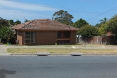 10 Petersen St Lakes Entrance VIC 3909 $195,000 Petersen Street On a budget, but looking to expand your portfolio or finding your very own piece of property, look no further. This 3 bedroom 1 bathroom solid brick home could be perfect. Currently rented at $195 per week, located just off Myer Street at the top of the hill, its close to the town and shops. Enquire today. Other features: Built-In Wardrobes,Close to Schools,Close to Shops,Close to Transport,Garden Property Details Elders Property ID: 9405637 3 bedrooms 1 bathrooms 3 car parks Land Area 578.2 square metres Car Parks: 2 Single carport