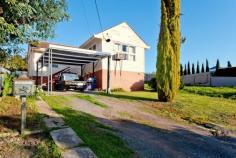 31 Cardigan Ave Felixstow SA 5070 $399,000 - $429,000 What a position!! House - Property ID: 803928 Occupying an impressive 514sqm approx parcel with elevated scenic views, this lovingly cared for freestanding home presents a fantastic prospect for the young family. Primed for a modern refurbishment, it is extremely liveable as is, while offering exceptional scope to recreate, renovate or rebuild a contemporary family home (STCC) and add value. Featuring an easy care layout with northerly facing living/casual area. It promises a cosmopolitan lifestyle of complete convenience, footsteps to shopping and just minutes to schools, O'Bahn, Linear Park and approx 7.5km from the CBD.