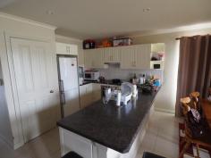 18 Cawte St Murray Bridge SA 5253 $219,000 Modern Home House - Property ID: 836133 This modern home features 3 bedrooms, a two-way bathroom, a large open plan living area incorporating meals, split system air-conditioner, and a single carport under the main roof. New homes line the street. A quick drive to the centre of town. Affordable family living for great value. Be quick!!!! Print Brochure Email Alerts Features Land Size Approx. - 442 m2