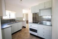 9 Horseshoe Bend Gympie QLD 4570 $289,000 Ready to Move in or Rent Out Neat as a pin set high on the hill. Extra large timber home, featuring: 4 Bedrooms, two bathrooms, study area, enclosed front patio, rear deck, workshop and lock-up garage, Modern kitchen and bathrooms, furnished. Was rented as student accommodation returning $30,000 a year. Set high in Gympie on one of the highest blocks in town, nice views and handy location, lots of potential for the future 1315m block. Property Details Elders Property ID: 9333809 4 bedrooms 2 bathrooms 1 car parks Land Area 1315 square metres Single garage