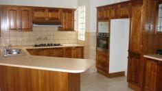 17A Leopold St Caulfield South VIC 3162 $680 DON'T MISS THIS ONE! *YOU CAN BOOK AN INSPECTION ONLINE NOW* Simply click 'EMAIL AGENT' and we'll respond instantly with available appointment times. You can also book inspections on http://www.century21.com.au/wentworth_brighton/residential/rent/ This is a great house in a great location, no work needed, just move straight in. Featuring good sized main bedroom with built in robes and ensuite bathroom, 2nd and 3rd bedrooms also with built in robe, separate study and also a 5th room to the rear that could be used as a family/kids retreat. There is a separate lounge and a large open plan kitchen/dining area with gas cook top and electric oven, beautifully well maintained timber kitchen. Main bathroom features a large corner bath and separate shower. Good size laundry and access off the dining area to a private rear yard, a covered pergola for entertainment. Single carport and parking in the driveway for a second car. Ducted vacuum, ducted heating and evaporative cooling throughout. No pets. PROPERTY DETAILS $680 ID: 360525 Available: Now Pets Allowed: No