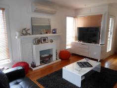 113 Marlborough St Longford TAS 7301 $178,000 Good Things Come in Small Packages This well presented 2 bed home may be just what you are looking for, generous rooms, new kitchen, bright and sunny with views to the Western Tiers. Reverse cycle heat pump with fire place still in place if required. Carpeted bedrooms with either polished floors or tiles for the remainder. Absolutely perfect for the investor, the retiree or the first home buyer, great views to the Western Tiers. Worthy of your consideration. General Features Property Type: House Bedrooms: 2 Bathrooms: 1