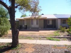 14 Gregor St Whyalla Norrie SA 5608 $120,000 Upgraded maisonette in sort after area Property ID: 9417227 Two carpeted bedrooms with ceiling fans, third bedroom has been arched to make a formal dining room. Air conditioner and wood heater in lounge Modern kitchen with gas stove Aluminium windows Carport behind driveway gates large rear yard with garden shed Close to Long Street school Previously rented at $200 per week