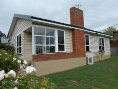 113 Marlborough St Longford TAS 7301 $178,000 Good Things Come in Small Packages This well presented 2 bed home may be just what you are looking for, generous rooms, new kitchen, bright and sunny with views to the Western Tiers. Reverse cycle heat pump with fire place still in place if required. Carpeted bedrooms with either polished floors or tiles for the remainder. Absolutely perfect for the investor, the retiree or the first home buyer, great views to the Western Tiers. Worthy of your consideration. General Features Property Type: House Bedrooms: 2 Bathrooms: 1
