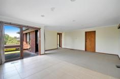 34 Marykirk Dr Wheelers Hill VIC 3150 Invest Renovate or Redevelop Sale by SET DATE 24/5/2016 (unless sold prior) In a great location with huge potential featuring 36.18m frontage on 1086.20sqm approx of land ready to redevelop (STCA). This family home, offered for sale for the first time is filled with natural light, huge open formal lounge/dining room through the hub of family life the hostess kitchen with granite benchtops, views, balcony and a great spacious family room. There are 3 robed bedrooms, master with walk in robe and ensuite. Comprising gas ducted heating and remote double garage. Fabulous location, walking distance to Bus Stop, close to Primary and Secondary schools, Jells Park, Wheelers Hill Shopping centre, Brandon Park Centro and The Glen & easy access to the Monash and Eastlink freeway. Features Split System Air Con Ducted Heating Air Conditioning Price Guide: Contact Agent | Land: 1,086 sqm approx | Type: House | ID #534072