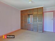 55 Jackson St Wynyard TAS 7325 $220,000 Family Home, Walk to All! Wonderfully convenient family home located a stone's throw from Goldie St. and across from the School. Great timber kitchen, updated bathroom and large bedrooms with built-ins. Out the back to a huge yard with carport and storage sheds, and the added benefit of the side laneway with rear access to the rear yard. Call Adam today for a personal inspection. Property Snapshot Property Type: House Construction: Weatherboard House Size: 126.70 m2 Land Area: 828 m2