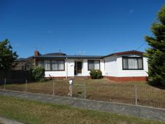 8 Giddy Ave New Norfolk TAS 7140 $179,000 Four Bedroom Family or Investment Home Here is a great starter family home only 500 metres from Fairview Primary School. Featuring 4 large bedrooms 2 with built in robes, an open plan kitchen dining room and a separate lounge. Outside there is a single car garage, garden shed and a very secure yard for the toddlers to play in. The property could possibly rent at $275 per week yielding over 7.5% gross return, great for the astute investor. Only 4 klms to New Norfolk's town centre and approximately 35 klms to Hobart. General Features Property Type: House Bedrooms: 4 Bathrooms: 1