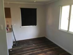 20 Barton St Dunwich QLD 4183 $279,000 Centrally Located - Ready for a Good Rental Return This 3 bedroom 1 bathroom neat and tidy house is only a short stroll to water taxi and public transport, local shops and clubs. It is perfect for first home buyers, a weekender or put in a permanent tenant to help pay off the mortgage.