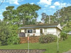 135 Brisbane Water Dr Point Clare NSW 2250 $410,000 - $430,000 "Be Quick For This" Affordable 2 bedroom cottage set on a gently sloping block offering a sunny Northerly aspect. Perfect opportunity for the first home buyer to secure a home in this much sought after suburb. Featuring large open plan lounge and dining room and 2 good size bedrooms. * 531sqm block with entry off Lorraine Avenue * Leafy district views * Generous size, fenced yard * Comfortable walking distance to shops, bus, rail, waterfront and short driving distance to M1 motorway Rates - $1,228.94 pa Property Snapshot Property Type: House Land Area: 531 m2