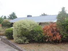 1A Balmerino Square Frankston VIC 3199 $370,000+ ONE OF THE BEST STREETS IN THE AREA Plenty of room for the kids - right opposite a giant park - 3 bedrooms. Ducted evaporated cooling, 2 living areas including fabulous covered pergola. Lovely kitchen has a sliding door to the outdoor living private yard. Roofline garage needs new carpets but fabulous value in this location. Property Snapshot Property Type: House Construction: Brick Features: Close to schools Close to Shops Close to Transport Ducted Heating Family Room Pergola