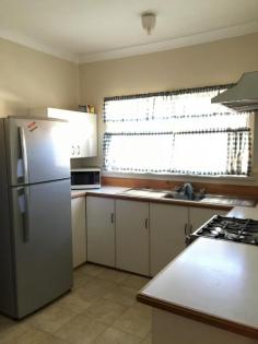 12 Shannon St Dalwallinu WA 6609 $180,000 Entertainers Dream! Whether you need a large yard for a growing family or a place for pets to play, this 1012sqm block will tick all the boxes! This charming 3x1 house features a modern bathroom, decent sized bedrooms, two driveways, lockable shed, entertaining/gaming area and a large wooden bar. Would suit first home buyers or investors. This hidden gem has so much to offer so call Dave on 0427 727 455 today for a viewing! 3 bedrooms 1 bathrooms Land Area 1012 square metres Air Conditioning