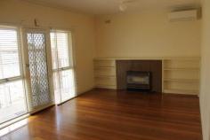 12/23-25 Olive Grove Mentone VIC 3194 $335 WALK TO THRIFT PARK SHOPS & MENTONE STATION *YOU CAN BOOK AN INSPECTION ONLINE NOW* Simply click 'EMAIL AGENT' and we'll respond instantly with available appointment times. You can also book inspections on http://www.century21.com.au/wentworth_brighton/residential/rent/ Neat and tidy, well located two bedroom unit which is a short stroll to Thrift Park Shops and only 15 minute walk to/from Mentone train station, shops and schools. Features include polished floor boards, separate lounge room, separate kitchen, large bathroom, electric upright stove/oven, split system aircon/heater and two bedrooms with built in robes. Set in excellently maintained leafy gardens, this comes with one off street undercover parking. Inspection strictly by appointment or by advertised open for inspection times. PLEASE NOTE Photo ID is required as a condition of entry. Inspection times and availability date are subject to change or cancellation without notice. PROPERTY DETAILS $335 ID: 309749 Available: Now Pets Allowed: No