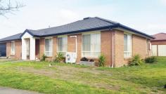 15 Loddon Dr Taylors Hill VIC 3037 $360 A Place To Call Home! This property is just waiting for the right family to call it home. 4 bedrooms with built in robes, master with ensuite, double garage, heating and cooling this property has all you need. Don't miss your chance to rent this home, contact the office today to express your interest. Price Guide: $360 per week | Type: House | ID #541968