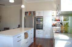 38 Hardgrave Rd West End QLD 4101 $700 Where can you have three bedrooms and three bathrooms plus a forth bedroom/teenage retreat downstairs? Walking distance to the famous West End Saturday markets, bus stop on your doorstep, restaurants and cafes a few minutes' walk away. The large gourmet kitchen has everything you could want, dishwasher, storage, plenty of power points, granite bench tops..........plus you have an oven and a steamer oven as well! Pull the bi-fold doors back and open your home out onto a beautiful back deck, fabulous for entertaining. * Fans in all rooms * Extra high ceilings in open plan living area. * Air-conditioning in 3 of the 4 bedrooms plus main living area. * Two car tandem carport and enough space for small boat, trailer. * Washing machine and dryer. * Water tank supplying toilets and garden. * Whole property fenced and pet friendly. This is a beautiful home and is available November 14th. Don't delay, call today! If you would like to apply for this rental online please go to: https://www.1form.com.au/language.php PROPERTY DETAILS $700 per week ID: 218267 Pets Allowed: Yes