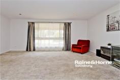 1 Carlingford Dr Salisbury Park SA 5109 $279,000-$289,000 Perfect For Tradies Property ID: 10353945 Inspection Times: Saturday 03 December at 01:00PM to 01:40PM Spacious 3 bedroom home ideal for tradies or families with caravans or boats. Features Include: Formal entry Spacious lounge Built in robes to bedroom 1 Kitchen with wall oven Formal dining Ducted evaporative air conditioning New vanity to bathroom Double garage Carport under main roof with roller door Rear pergola/ entertaining area Low maintenance gardens Close to public transport For prompt viewing call Darren today. Land Area 633.0 sqm