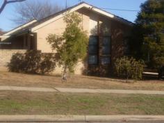 4/12 Sherwood Avenue KOORINGAL NSW 2650 $180 per week CHEAP AND CONVENIENT This neat and tidy unit contains 2 bedrooms with built in robes, reverse cycle split system to ward off the winter chill, a nice tidy kitchen. A great unit in a quiet complex, close to schools and shops. INSPECTIONS AVAILABLE: Monday to Friday 9am – 5pm PLEASE CALL 69258322 TO CONFIRM ATTENDANCE AT ALL OPEN INSPECTIONS