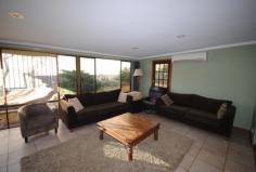 22 Deering Cres Banksia Park SA 5091 $455 per week 4 Bedroom Family Home! Property ID: 6778728 Features 4 large bedrooms main with ensuite. Large lounge, stunning kitchen. 2nd living room which leads to the leafy garden. Loads of parking – Double Garage. This home is a MUST to inspect! 12 month Lease Air- Conditioning This property is upgraded.