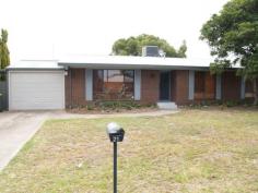 21 Charles Cres Port Noarlunga South SA 5167 $340 per week RECENTLY UPDATED KITCHEN, CARPET & PAINT!! Property ID: 9537728 Inspection Times: Tuesday 07 February at 04:45PM to 05:00PM Recently renovated with brand new kitchen, carpets and paint throughout! Offering 3 generous bedrooms, main and 2nd with built in robes, formal lounge, dining and family rooms. Ducted evap cooling, gas heater and 2nd airconditioner for all year comfort. Undercover pergola, large block and large shed. Send your enquiries this won’t last long! Pets negotiable upon application.