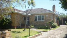 13 Parkmore Rd Bentleigh East VIC 3165 $500 LARGE SPACIOUS FAMILY HOME *YOU CAN BOOK AN INSPECTION ONLINE NOW* Simply click 'EMAIL AGENT' and we'll respond instantly with available appointment times. You can also book inspections on http://www.century21.com.au/wentworth_brighton/residential/rent/ Come inside to this very spacious partly renovated family home. Entrance hall with storage, large lounge, three bedrooms (two with built in robes), new kitchen with gas cooking overlooking meals area and second living area / sunroom. Ducted heating throughout, polished floorboards. Bathroom with separate shower and bath. Laundry & toilet. Great size immaculate back and front yards. Double lock up garage and loads of driveway space. Located just moments to schools and shops. NO PETS PLEASE PLEASE NOTE Photo ID is required as a condition of entry. PROPERTY DETAILS $500 ID: 291458 Available: Now Pets Allowed: No