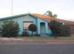 17 Barson Street Whyalla SA 5600 $330,000 Solid Brick Family Home on Large Block Property ID: 7816185 3 B/Rs with ceiling fans, roller shutters, 2 with Built Ins Polished Jarrah floors throughout Lounge with slow combustion heating Modern Kitchen Separate Guest room with airconditioning Large carport with roller door Rear lane access to boat shed, garage & workshop, raised garden beds and fruit trees 2 large R/W tanks, Solar Power, Elevated town location near beach and short walk to supermarket