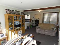 45 Mace St Montello TAS 7320 $399,000 Far better than disappointing bank interest! A very attractive approx 8.6 % gross return on investment. Brick, single level, low maintenance 4 unit block comprising of 3 two bedroom flats and one single. The complex is being sold as one parcel with the added attraction of each unit having its own separate title. All units are happily and constantly tenanted. Popular individual courtyards, an allocated carport each and all living areas enjoy a bright and warm northerly aspect. Close to primary School, only few minutes to CBD and shopping complex. Low bank interest is clearly saying it's time to invest in bricks and mortar again General Features Property Type: Block of Units Bedrooms: 7 Bathrooms: 4 Land Size: 810 m2