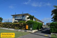2/49 McIntyre St South West Rocks NSW 2431 Fantastic ground floor two bedroom holiday unit located 2 doors from the bowling greens. Can be holiday or permanently let. Easy walk to the beach (670m), Country Club (150m) or shops (620m) and pub(850m) in town. A great place to enjoy a holiday near some of the best beaches in the country in a growing seaside town and earn some income as well.