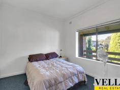 7/169 Kensington Road Kensington SA 5068 *** Open Inspection Saturday 7 October 2017 1:00pm - 1:30pm *** This upstairs unit is positioned away from the main road. Offering: - 2 Good sized bedrooms (both with built-in wardrobes) - Neat kitchen/dining - Lounge room - Spacious bathroom with provisions for a washing machine - Neutral decor throughout - Split system air-conditioner Currently leased until 11 April 2018 at $250 per week. Features Air Conditioning Split-System Air Conditioning Built-in Wardrobes Dishwasher