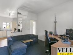 7/169 Kensington Road Kensington SA 5068 *** Open Inspection Saturday 7 October 2017 1:00pm - 1:30pm *** This upstairs unit is positioned away from the main road. Offering: - 2 Good sized bedrooms (both with built-in wardrobes) - Neat kitchen/dining - Lounge room - Spacious bathroom with provisions for a washing machine - Neutral decor throughout - Split system air-conditioner Currently leased until 11 April 2018 at $250 per week. Features Air Conditioning Split-System Air Conditioning Built-in Wardrobes Dishwasher