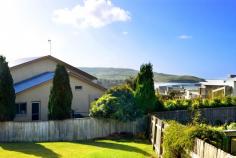 4/51 ARMSTRONG AVENUE GERRINGONG NSW 2534 $535,000 Price Reduction! - Stylish Villa in Great Location Situated between the town and the ocean this recently renovated villa would be ideally suited to first home buyers wanting to live in the sought after Gerringong area or alternatively would be a good investment opportunity. It is situated in a quiet area with no through road. The main bedroom is north facing as is the living area which opens onto a small sunny balcony. With views to the mountains and ocean, this light filled villa will appeal to many.
