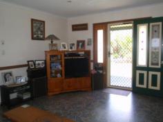 133 GREENHILLS DR BLACKBUTT QLD 4306 $395,000 VIEWS TO THE WEST- 3 B/ROOM - LARGE DECK- GARAGE ,CARPORT This 3 bedroom home with built-ins, is set on 4.97 acres with the greatest views to the west. This property has a wood heater, air con in the main bedroom, very fresh kitchen & bathroom. It has a large deck for a b-b-q or entertainment area. Plus a double lock up garage, double carport, security screen on doors & windows, well established gardens, fully fenced, approx. 32,000 lit of tank water for the house, & 3 tanks for the garden & vege patch. This property is approx. 2klm to Blackbutt. Come & have a look. ADDITIONAL FEATURES Air Conditioning Open Fireplace Balcony Deck Shed Fully Fenced Built-in Wardrobes Workshop.