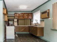 5 Ecton Street Gosnells WA 6110 $220,000 to $240,000 Zoned R 20/30 819SQM Old style but very solid 3 bedroom 1 bathroom home in quiet location and set on on a beautiful big 819 sqm block. Perfect for investors and also for the very astute 1st home buyer. These are ones you pickup for a bargain now, renovate and profit later. A smart 1st move in real estate. Yes, it does need some renovation. Yes, it has potential to develop and Yes, its priced to sell. Maybe pull up the carpets, give it a coat of paint,( all things you can do yourself ) Or maybe you just want the kids to have some space to play, like the old days. It has a great secure garden, a chook yard and small workshop.