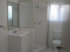 4/113 Buchan Bungalow QLD 4870 $125,000 This spacious 1bedroom ground floor unit Perfect for the owner occupier or investor unit within a 2-minute drive of the city center. Tenant currently paying $220.00p/w Open plan living and dining arrangement. Air-conditioned throughout, bedroom has a built-in robe bathroom with internal laundry. Body Corporate fees are only $1,990.45 per annum with over $25,387 in the sinking fund