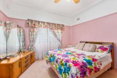 264 Gladstone Avenue Mount Saint Thomas NSW 2500 $450,000 - $500,000 It's not often a bargain like this comes up! Solid home with original charm and only a short distance to schools, shops and public transport. Featuring 2 enormous sized bedrooms, recently renovated bathroom, large open plan living and dining, adjoining 2nd living or family room, well appointed kitchen, outdoor entertaining, loads of garden storage, big fully fenced backyard with side access to the single garage. There has never been a better time to get into the property market. Whether you're a first home buyer or investor you won't find a more affordable house on the market today. Motivated vendor says "SELL!!"