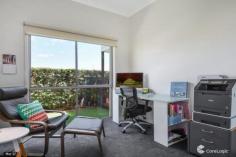 1/12 Diamantina Circuit Pacific Pines Qld 4211 - Bloor Homes Property Management Near New House with Modern Decor and Kitchen House - Pacific Pines QLD Available on August 14, 2019! Near New House with Modern Decor and Kitchen Near New House Modern Decor and Kitchen Air conditioning Please contact Lesley Bloor on 0432 832 355 or 5519 9220 to arrange an inspection.