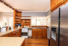 220 Walnut Avenue Mildura VIC 3500 $234,000 - $257,400 Featuring 4 bedrooms all with built-in robes, separate lounge and kitchen/dining. Polished floorboards, double fridge space, natural gas hot water and secure yard with side access and garden shed. Centrally located within walking distance to SHPS and St Joseph's College makes this the ideal property for home owners and investors. Leased at $300 p/w until Sept 2019. Photo ID required at all open for inspections. FEATURES: Air Conditioning Built-In Wardrobes Close To Schools Close To Shops Close To Transport Polished Timber Floor..