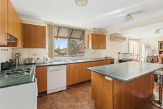 3 Katoa Place Orange NSW 2800 $229,000 Here is the perfect opportunity to secure your first home or an investment property. Situated in a cul-de-sac, this large home will provide plenty of space for the family and boasts 3 generous bedrooms, with a walk in robe and ensuite off the main, living room with gas heating, a north east facing open plan kitchen, dining and family room, along with a covered entertaining deck at the rear. Call our team today to arrange a viewing or obtain a copy of the floor plan. Disclaimer We have obtained all information on this property from sources we believe to be reliable; however, we cannot guarantee it's accuracy. All interested parties should make and rely upon their own investigations in order to determine whether or not this information is in fact accurate.