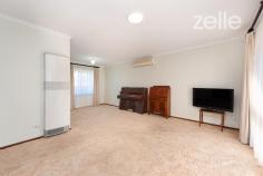 2/405 Ross Circuit Lavington NSW 2641 $200,000 This comfortable and easy living 2 bedroom townhouse is ready to move in, comprising open plan lounge & dining areas, a large main bedroom with built in robes, kitchen with pantry and built in cupboards, separate laundry with sink, tiled bathroom & separate toilet. Only minutes to most amenities, shopping at Lavington square, close proximity to Ross Circuit preschool and a number of other schools. Features: Braemar gas wall furnace, carrier refrigerated cooling, Westinghouse electric oven, ceiling fan, gas HWS.