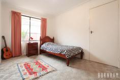 12/28 Stanhope Street WEST FOOTSCRAY VIC 3012 This is the one you have been waiting for. A well presented villa in one of West Footscray’s premiere streets. A short stroll to all conveniences makes this a perfect low maintenance residence or investment property. Comp. of 2 bedrooms with spacious lounge, separate kitchen/meals area plus garage. Act now as opportunities like this are seldom offered.