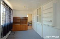 127 Bell Street Biloela QLD 4715 $199,000 This currently tenanted property yields a $260/week rental return and presents as a sound investment opportunity for the right buyer. Classic tongue and groove walls with high ceilings throughout. 4 bedrooms. Large lounge/living room with original timber detail. Air-conditioned dining. Functional kitchen. Double bay, powered shed. Large backyard. Conveniently located, close to sporting fields. Single carport. Large, 862*sqm allotment. Inspection by appointment only. FEATURES: Air Conditioning...