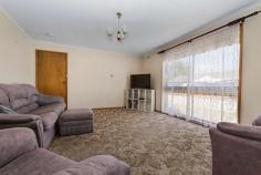5/53 Eyre Street Echuca VIC 3564 $190,000 This two bedroom unit is currently tenanted until 12/06/2020 and returns $245pw. There is an enclosed courtyard and single carport. Well maintained this would make an ideal addition to your investment portfolio. FEATURES: • Built-In Wardrobes • Close To Schools • Close To Shops • Close To Transport;Air Conditioning..