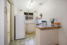 2/17 Allambie Crescent Wodonga VIC 3690 $155,000 A great first property for your investment portfolio or the perfect opportunity to stop paying rent. It would even be an ideal spot to live during the week for those who live out of town. This is the middle unit in a complex of three and close proximity to convenience stores and a short stroll to Whitebox shopping. Offering two bedrooms, lounge, compact kitchen and combined shower, toilet and laundry facilities. FEATURES: • Air Conditioning • Close To Shops • Close To Transport..