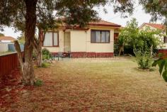 8 Queen Street Nulsen WA 6450 $150,000 Situated in the heart of Nulsen, this 3 bedroom, 1 bathroom property offers the single person, couple or small family, affordable living. With lounge room, combined kitchen/dining with standalone gas oven, and a roomy laundry it has the basics you need. The back yard features a semi enclosed patio and single shed with a lean-to. Lawn and gardens are easy to maintain.