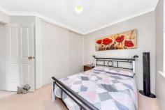 Unit 5/20 N Yunderup Rd North Yunderup WA 6208 $229,000 * A roadside 3 bedroom, 1 bathroom semi ensuite unit in a complex of 8. * Open plan kitchen/dining/living zone, large courtyard & secure parking for 1 vehicle & room for a small boat or trailer. * The Murray River Boat ramp is only meters away with a cafe next door, perfect for your morning coffee & take away meal.