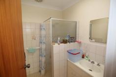17/12-14 Hicks Street Esperance WA 6450 $180,000 This cosy Over 55's retirement unit is located in the popular Kooringa Village, a stones throw from medical facilities. The unit includes BIR's to the 2 bedrooms, reverse cycle airconditioning to dining/lounge, compact kitchen and private rear courtyard.